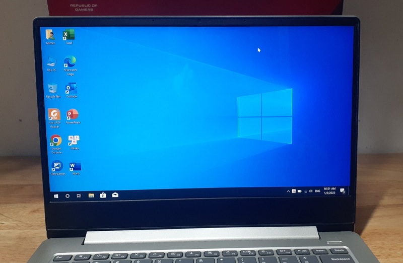 Lenovo Ideapad 330S- 14IKB Core I3